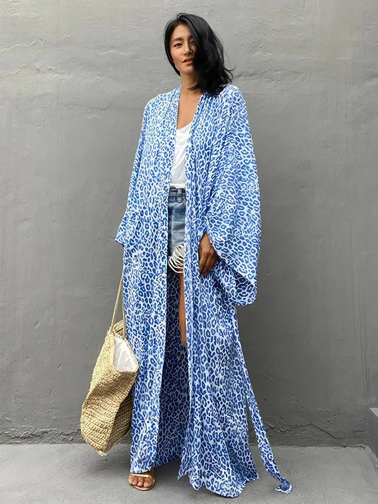 Bohemian Beach Swimsuit Cover Up Kimono Blue Leopard Print Pareo Women Tunics Beachwear 2023 Summer Long Bikini Blouse 240426