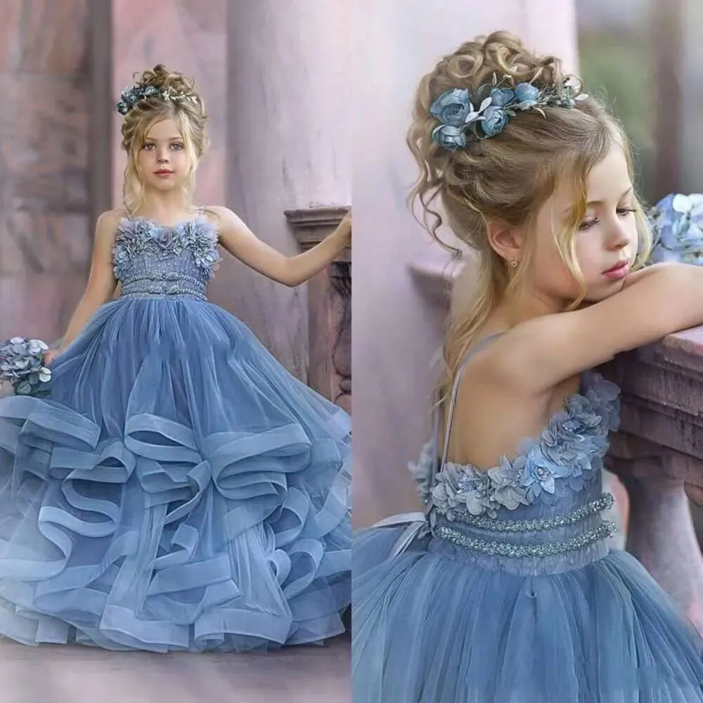 Cinghie blu tulle spaghetti abiti da fiore polveroso abiti in pizzo d appliques floreali a strati arbiucile ragazze abiti da concorso per bambini abiti da festa di compleanno bc s