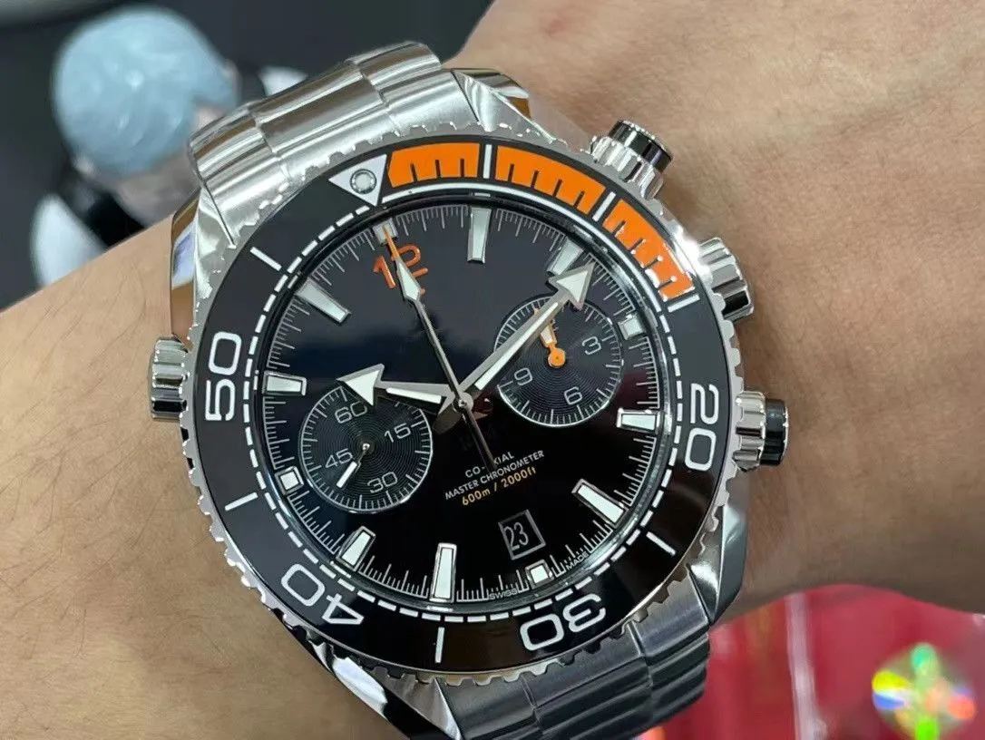OM Men's Uhrendurchmesser 45,5 V2 Edition 9900 Bewegung Doppel-Timing-Code Anti-Reflektierende Verschleiß Saphirkristallglas Gummi-Gummi