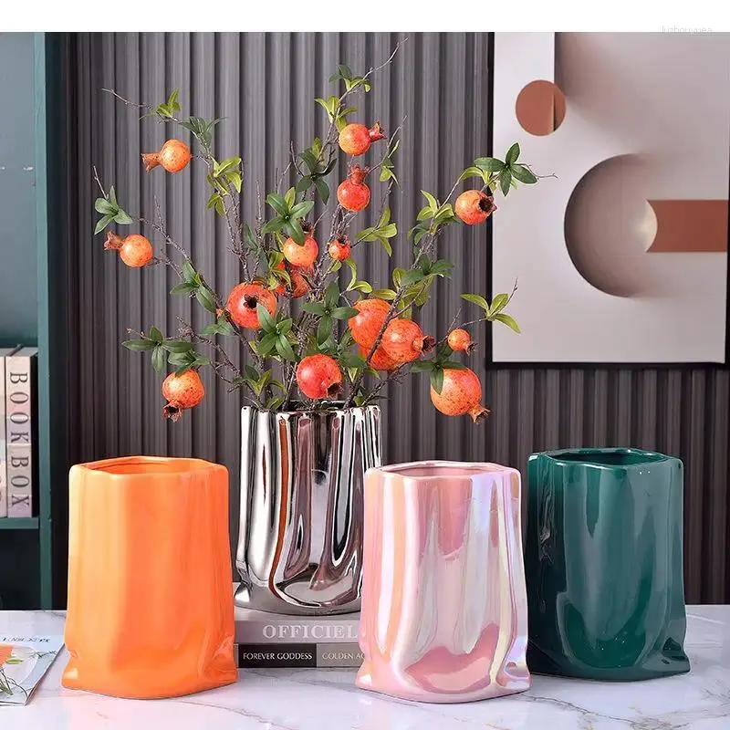 Vaser moderna veck färg keramisk vaselektroplätering hantverk krökta bordsskiva vardagsrum dekoration gåva heminredning tillbehör