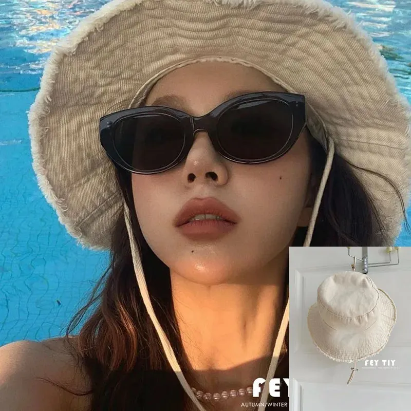 Ins Blogger Wide Brim Bucket Hat with Rope Women Men Beach Sun Sunscreen Fashion Y2K Golf Cap 240423