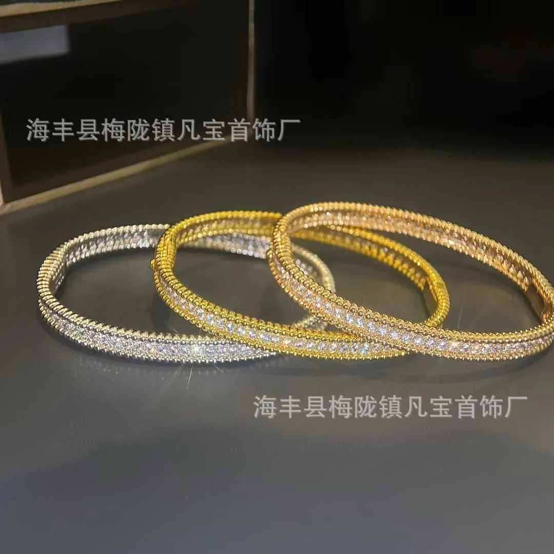 Van Cl AP Bracelet de diamant Classic Full Sky Star For Womens New High Edition Lumière Luxury Elegant Design Sense