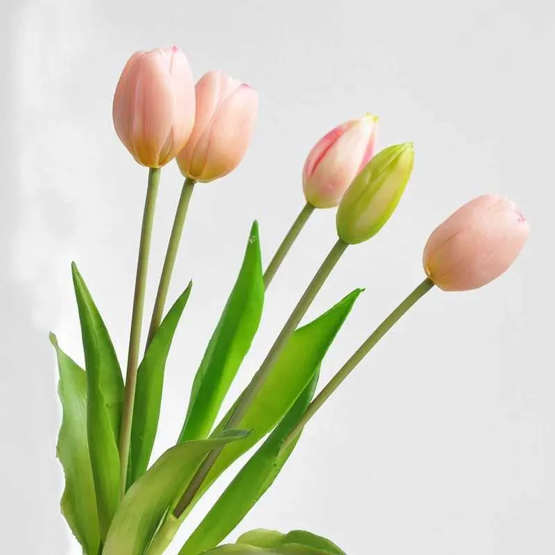 Fleurs séchées 5pcs / peloton réel touch rose tulipes artificielles fleurs de haute qualité silicone silicone fausse fleur fleur maison de mariage décoration bouquet