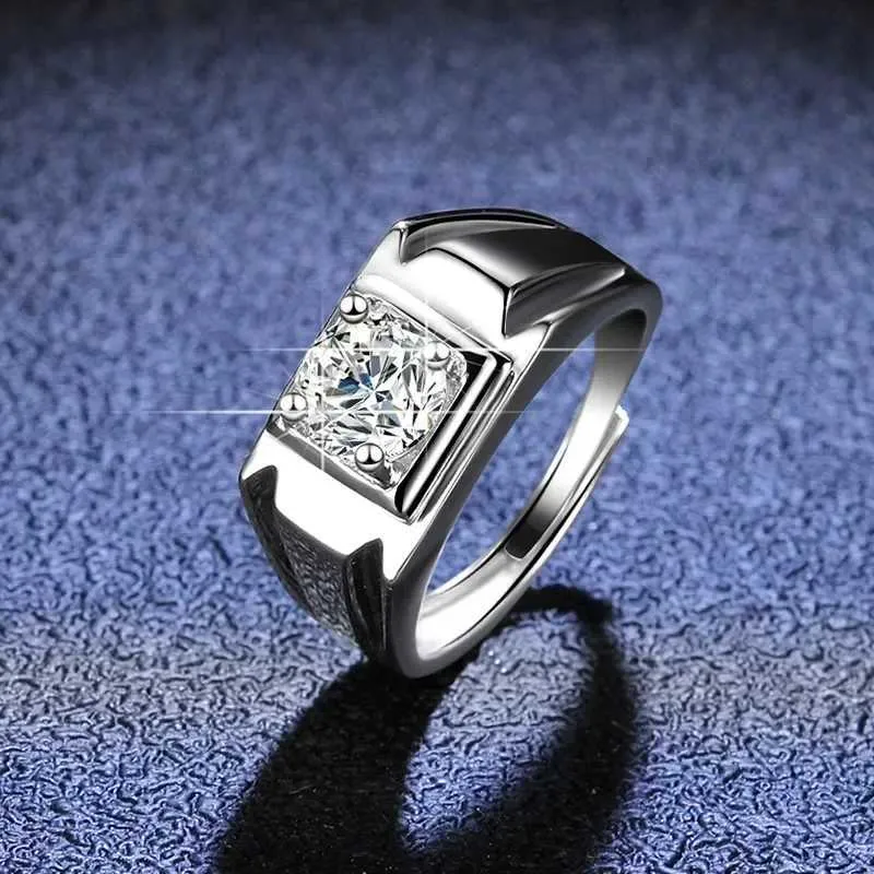 Anelli a banda Platinum di lusso Pt950 Mens Mosonite Ring 1ct Diamond Rjewelry Origins Certificate Anello nuziale J240429