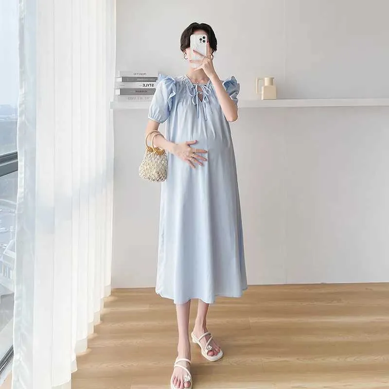 Sukienki macierzyńskie Sukienka w ciąży z krótkim rękawem z niebieską plisowaną krawędzią łatki Work V-dół słodki Q240427