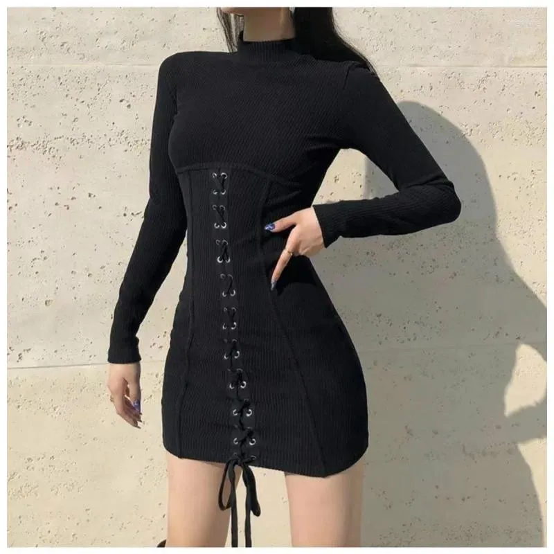 Sukienki swobodne WEPBEL Y2K KNITED BODYCON SURES KOBIETA LETNIE LETNY SORTEVE Pół turtleeck Slim Fit Pochwa Czarna wiązana bandaż Sexy