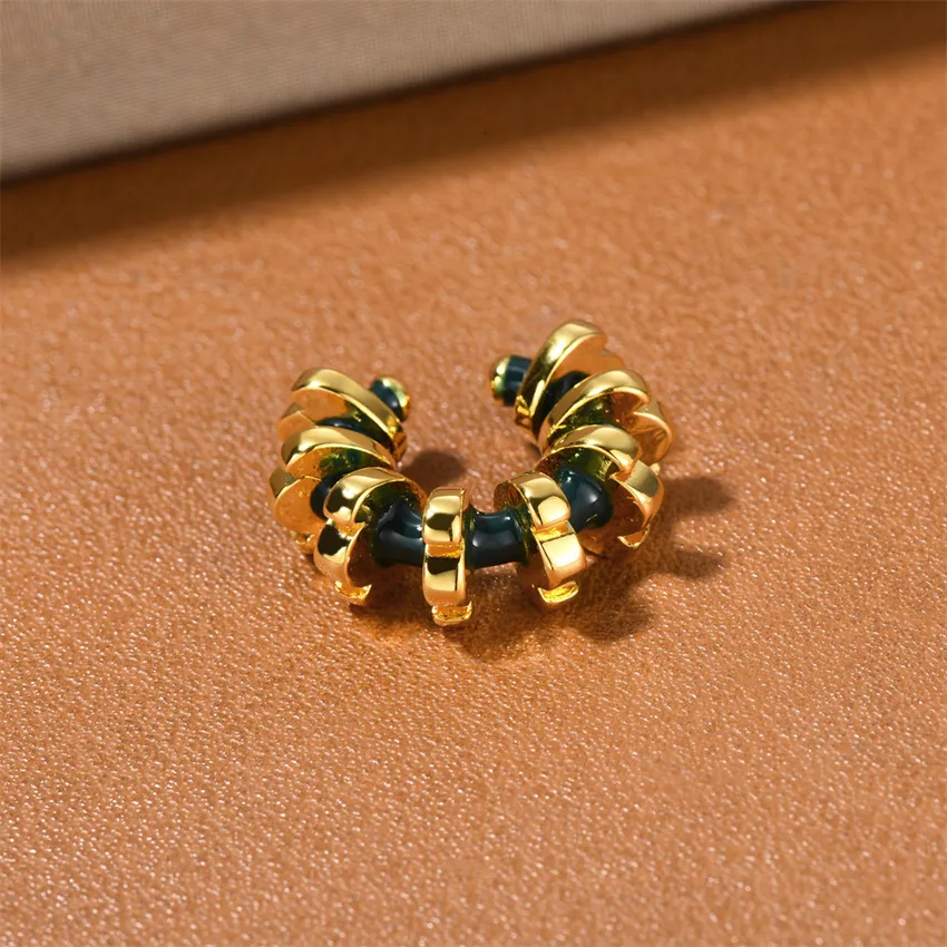 Francês Moda Incrédito de metal de ponta clipe de osso de esmalte verde escuro para nicho de nicho feminino Design de luxo de jóias de charme vintage