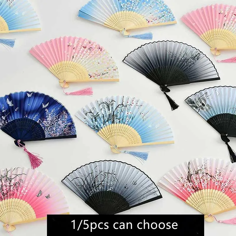 Dekorativa figurer Kinesiska japanska vintage Silk Folding Trä Shank Classical Dance Fan Högkvalitativ Tassel Elegent kvinnligt hem