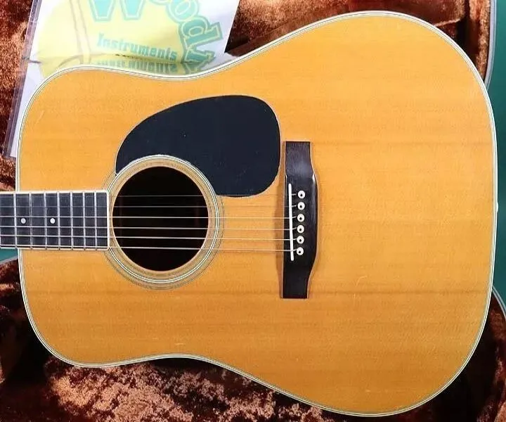 D 35 1979 Acoustic Guitar as same of the pictures 2024