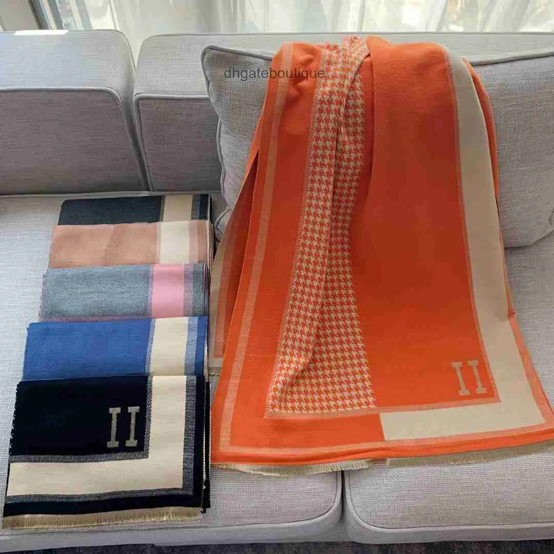 Hochwertiger Kaschmir Jacquard Designer Schal - Damen Mode -Strick -Schal mit klassischem Buchstabenmuster Hijab Sciarpa