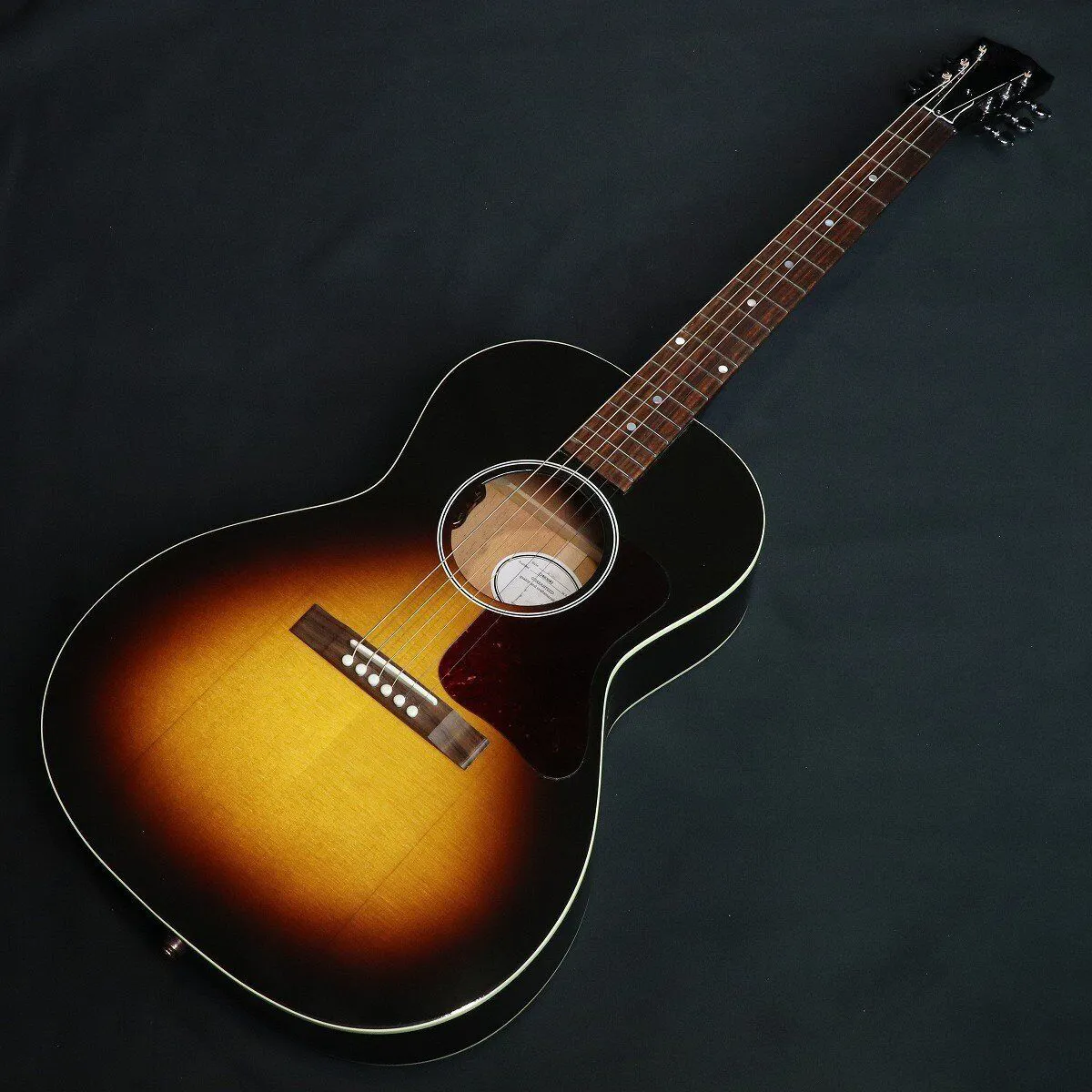 L00 Standard vs Vintage Sunburst Acoustic Guitar