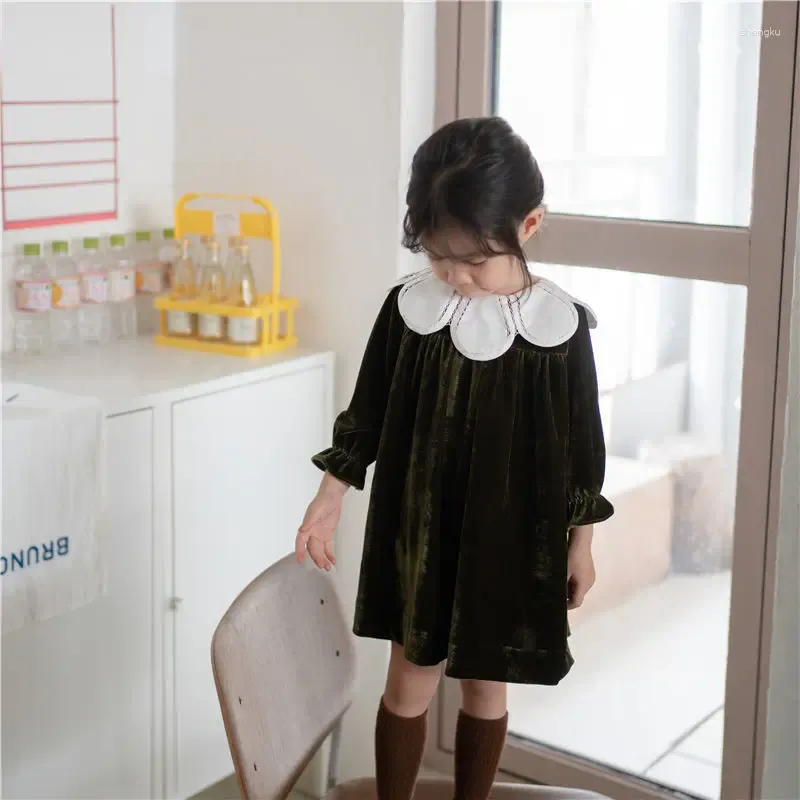 Girl Dresses Girls Autumn Winter 2024 Princess Dress Korean Kids Dark Green Gold Velvet Retro Style Elegant Female Child Clothes