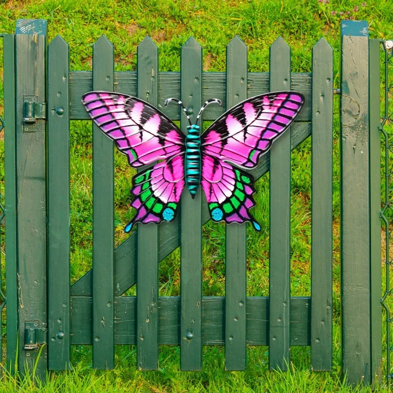 Dekorationer Nya smidesjärnfjärilar Väggdekor Simulering Insekt Ornament Garden Art Metal Hanging Pendant For Inhoor Outdoor Wind Chimes