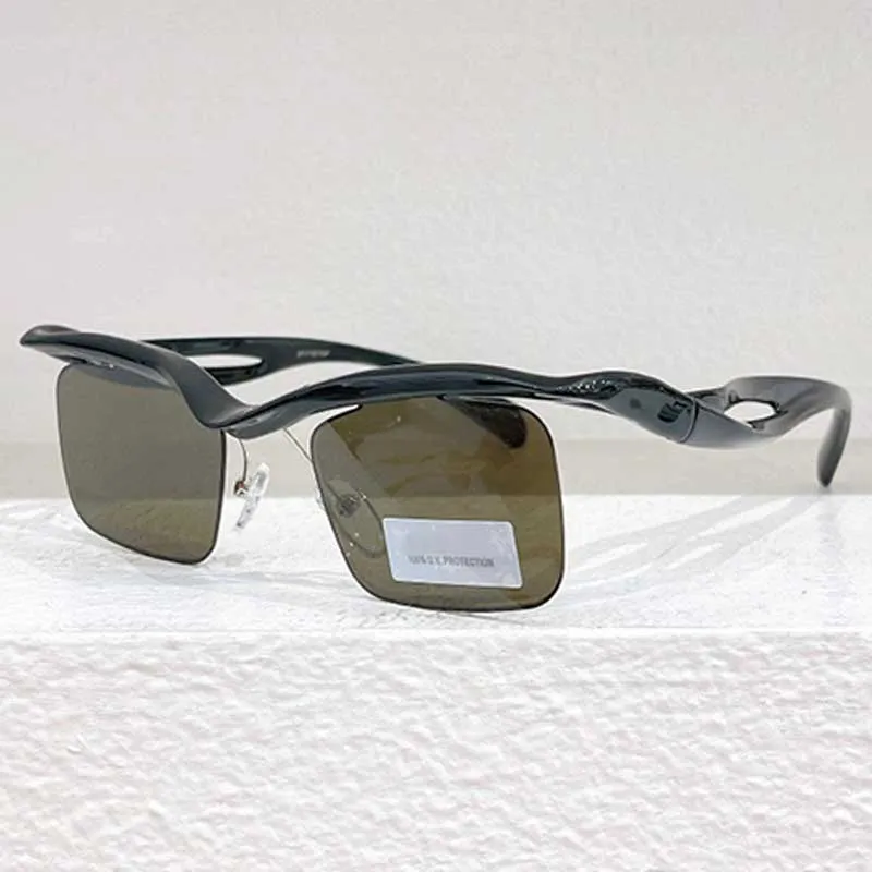 Gafas De Sol Futuristas: Lente Rectangular De Diseñador Femenino