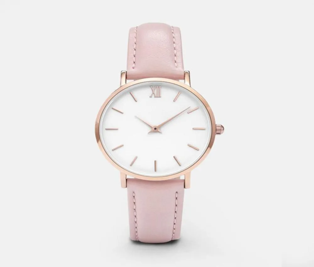 2020 New Watch Ladies Casual Leather Quartz Quartz montre une horloge féminine couple de bracelet multifonction monte