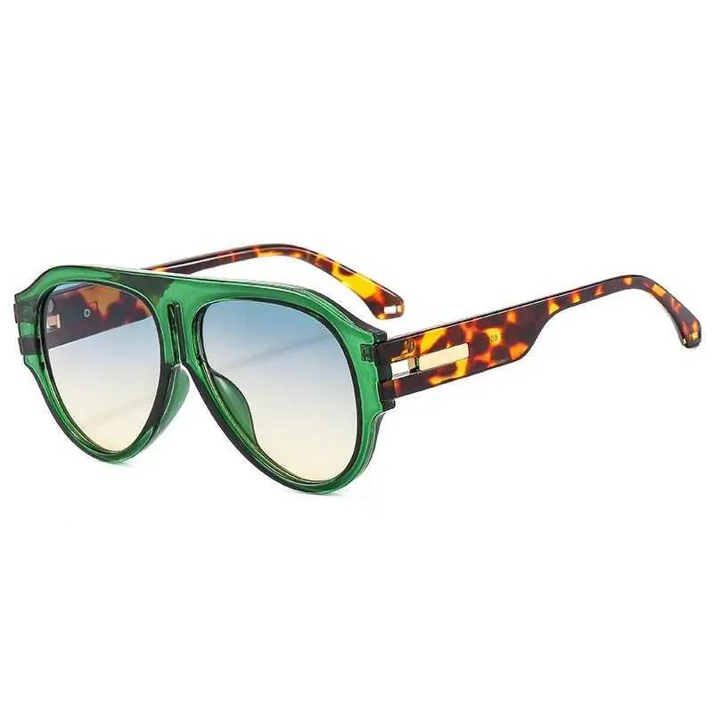 Occhiali da sole Nuovi occhiali da sole quadrati per donne retrò con telaio grande ombra uomo tendenza design di lusso di lussuoso bicchiere di grandi dimensioni Gafas Oculos H240429