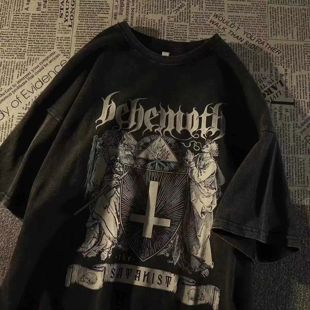 T-shirt pour femmes T-shirt diable imprimement anime gothique t-shirt surdimensionné t-shirt à manches courtes y2k punk rétro droc drôle vêtements de rue topl2404