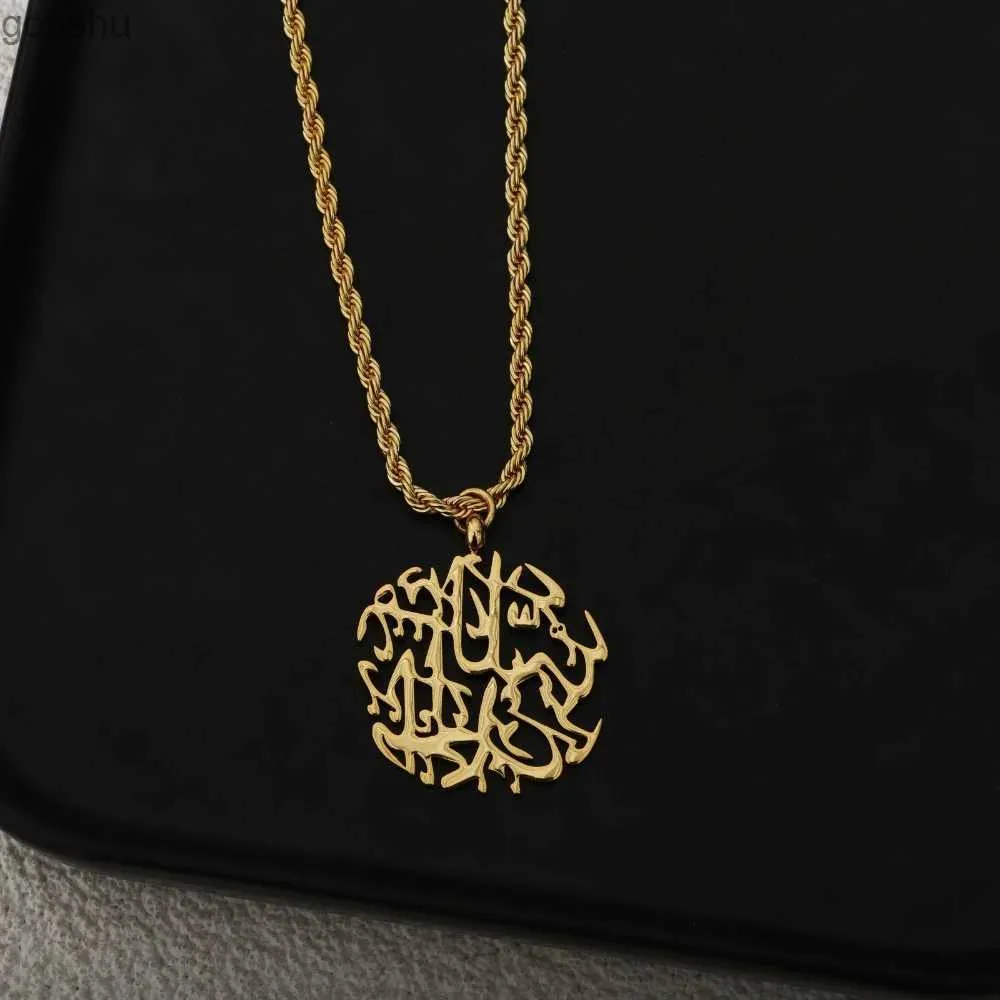 Colares pendentes Coloque de caligrafia árabe oca Colar Alcorão com aço inoxidável irregular para homens Muçulmano islâmico Eid al fitr Special Fathers Day Giftwx