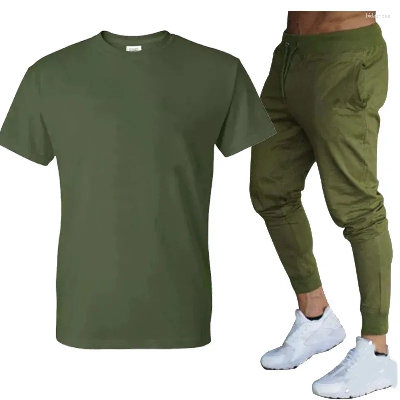 Suits-survêtement masculins 2024 Cosu de combinaison d'été Brand T-shirt à manches courtes T-shirt Pantalons 2 pièces Pantalons de sport de jogging Pantalons sportifs