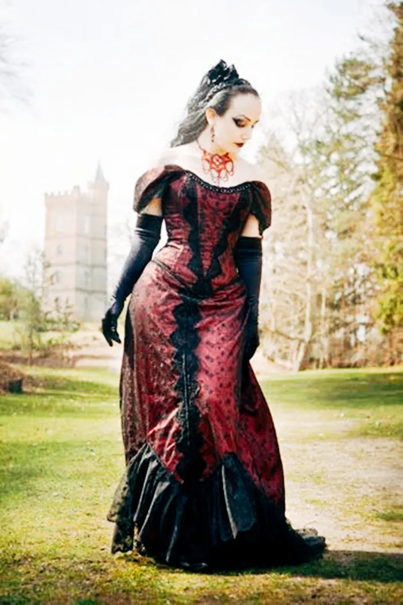 Victorian Gothic Off Shoulder Vampire Prom Dress In Vintage Black And Dark Red With Lace Detailing And Ruched Details Perfect For Formal Evening Events And Special Occasions For Women From Dreamweddin...
