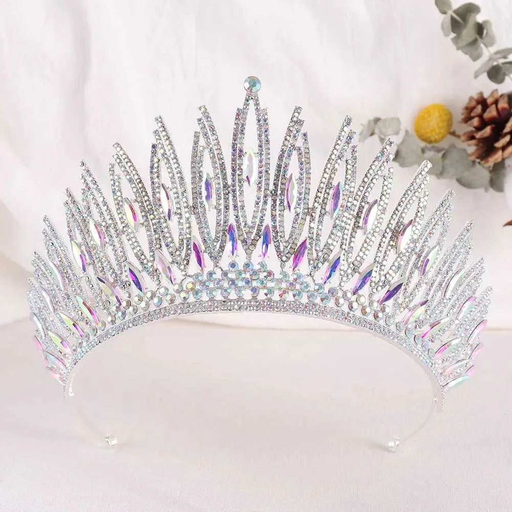 Tiaras in stile diverso abito da sposa abito da sposa corona di tiara ragazze party eleganti accessori per capelli a corona di cristallo.