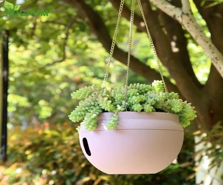プラスチック製の独創性吊りバスケットポット自己散水植林庭園プランターフラワーポットマッチチェーンバルコニー装飾Y28423359