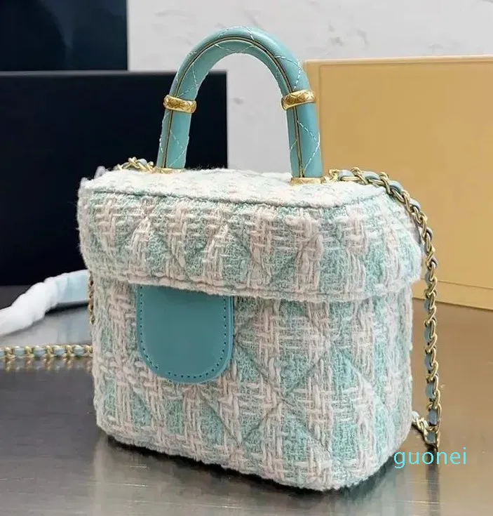 2024 Designer de moda Luxurys ombro cruzamento de mulheres bolsas de crossbods bolsa de corpo bolsa de maquiagem fofa min