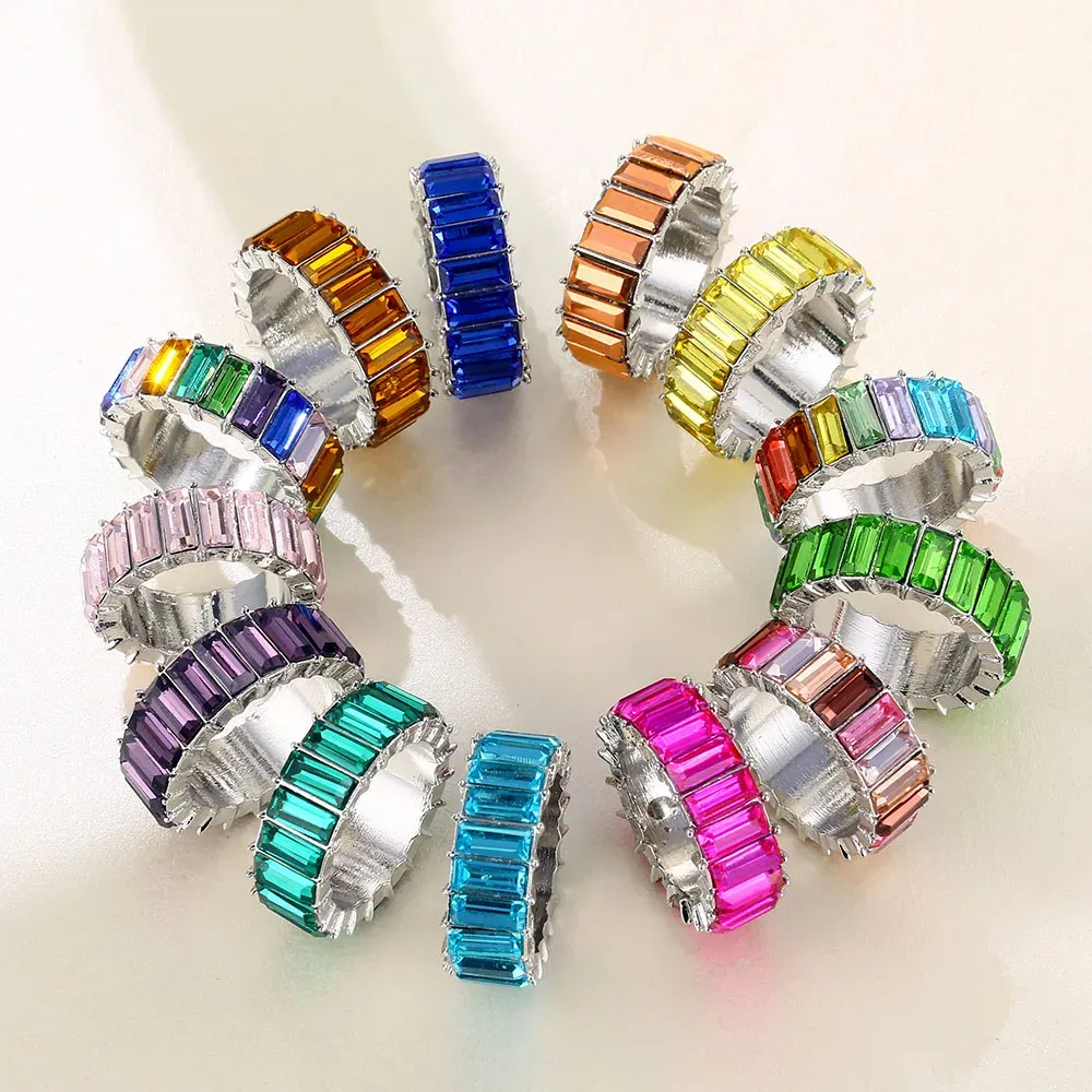 Anillos de clúster Nuevo anillo de cristal de circón 3a para mujeres Light Luxury Mticolor Fashion Prom Party Declaración de joyas de joyería Drop ot5yi