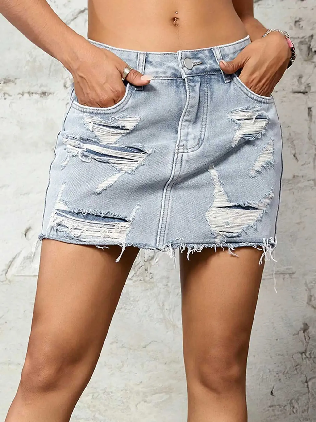 Jupes 2023 à la mode des femmes 90S Rétro rave larme d'origine l'ourlet de denim serré street diagonale poche femme de vacances décontractée jeans courts serrés fitl2429