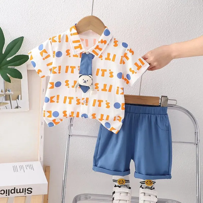 Ensembles de vêtements Summer Baby Boy Clothes 2024 Toddler Boutique Tenues pour enfants lettres de manches courtes imprimées et shorts en deux pièces