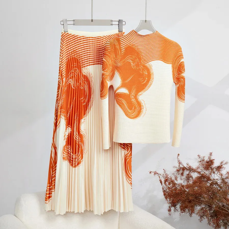 Miyake Runway Двух частей набор женского цветочного принта Высокий эластичный пуловер футболки плиссированные длинные юбки костюм женские наряды 240412
