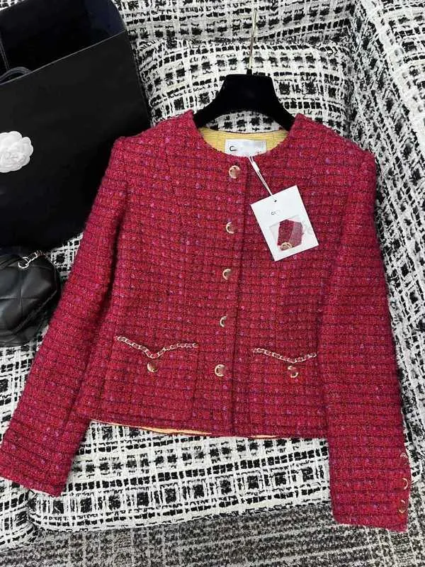 デザイナーの女性ジャケット秋と冬の新しい女性の服フレンチスモールフレグランススタイルのセレブスタイルレザーを着たチェーンポケット厚いツイードショートコート