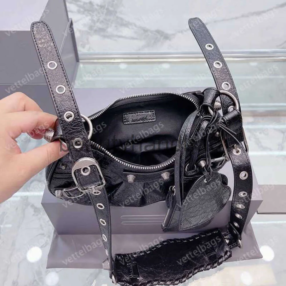 DHgate.com:Balencig Balencaiiga 3 Motorcycle Bag Designer