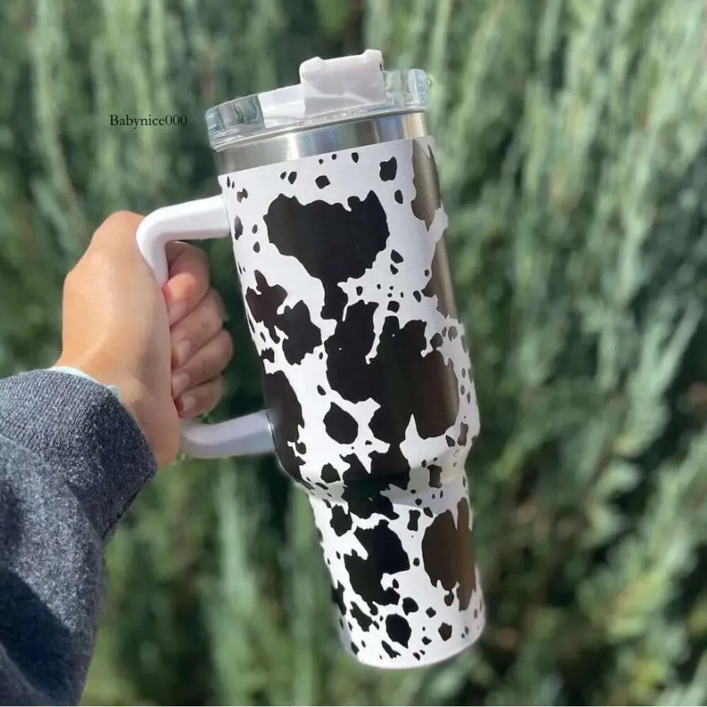 US Stock 40oz en acier inoxydable gobelers tasses avec couvercles et paille à la paille Print de vache à imprimé léopard de la chaleur de voyage de voyage