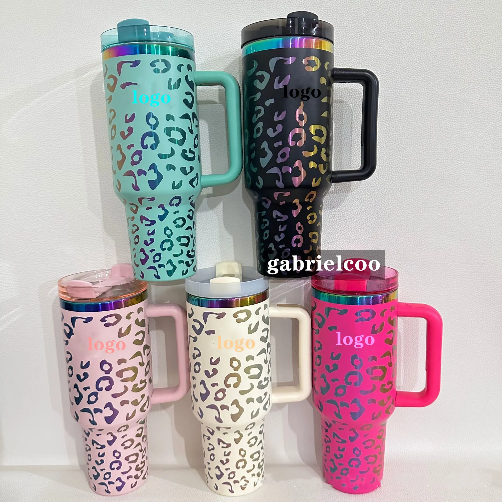 Designer Multi Color 40oz Handle Car Cup Phantom Gold Edge Leopard Classic Logo Tryckt rostfritt stål storkapacitet Värmeisolering Straw Cup Ice Cup Tumblers