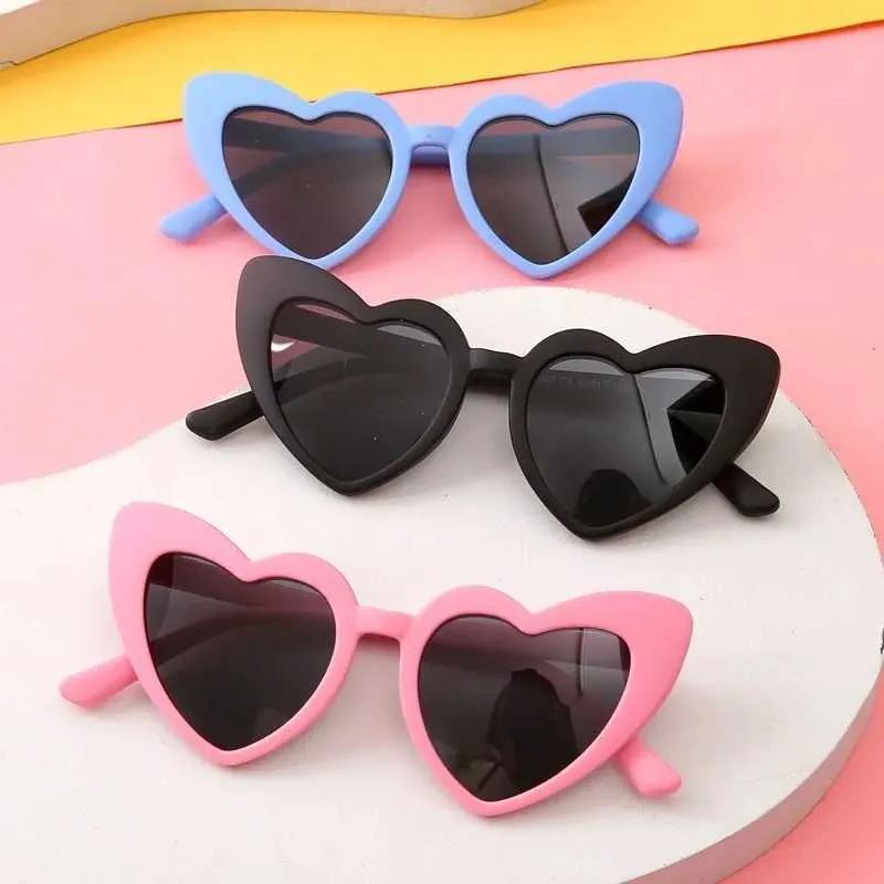 Sunglasses Kids Boy Girls Heart Shaped Sun Glasses Trendy All-Match Baby Children Fashion Shade Eyewear UV400 Oculos H240429