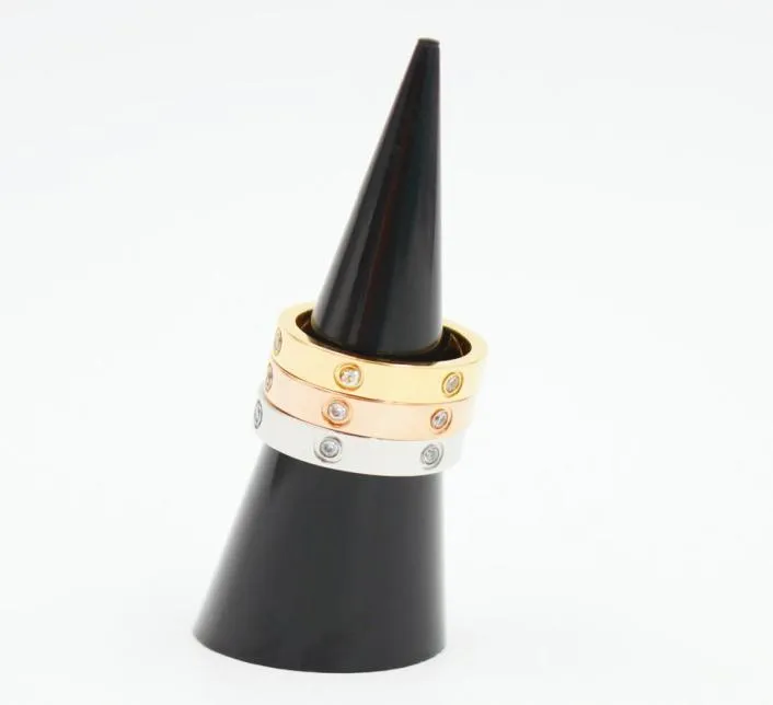Luxury Circle rotatif brillant Ring Crystal en acier inoxydable Gold Love Rings For Women Couple Wedding Gift Brands Rings5759225