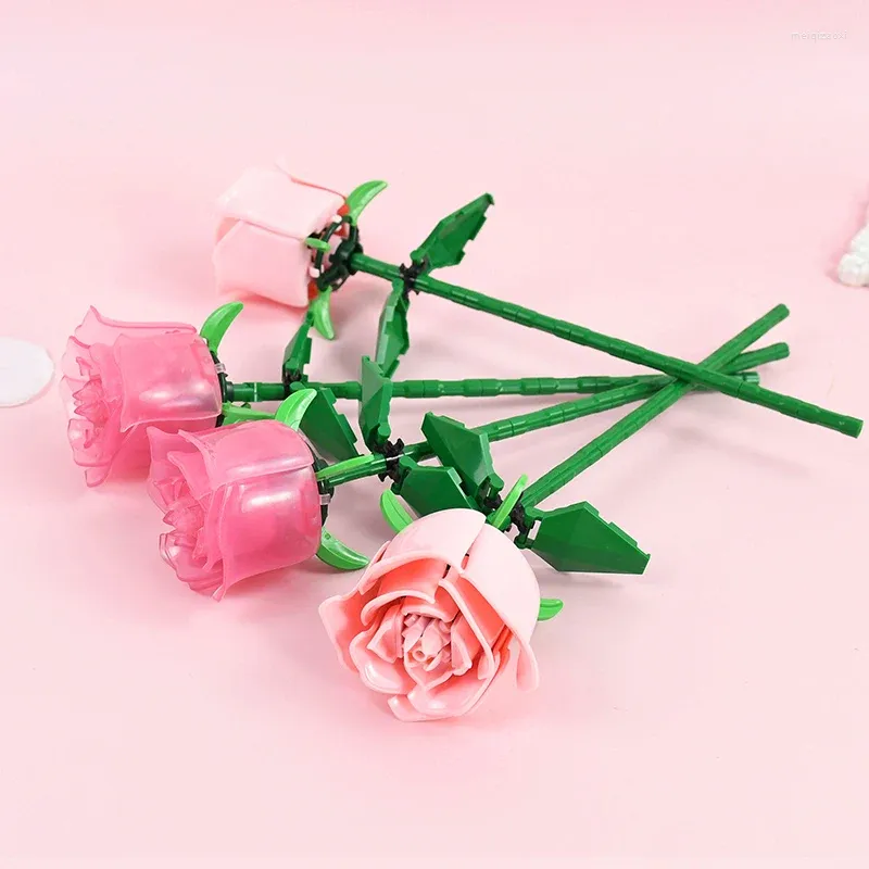 Fleurs décoratives 1pc Blocs de construction Bricks Roses assemblées Bouquet de fleur Ornement de la Saint-Valentin DÉCORATION DE POURON POURTÉ
