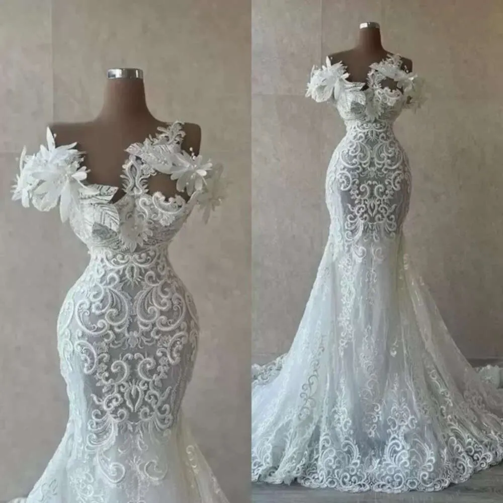 Robes de mariée balayez le train nuptial sirène robe en dentelle une épaule fleurs faites à la main perles de taille plus manches sans manches