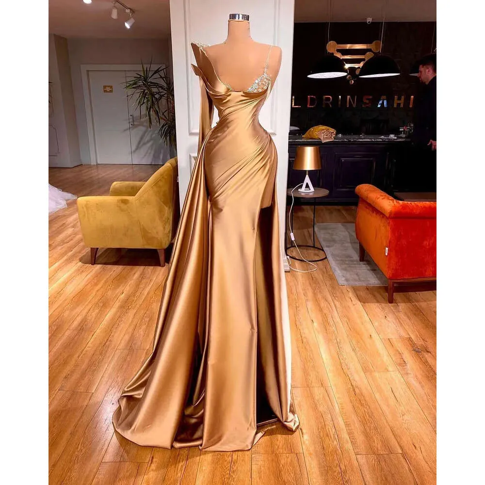 Kristallen Aso Gold Ebi Arabisch Sexy Evening High Split prom Dresses Satin Formal Party Tweede ontvangstjurken ZJ346