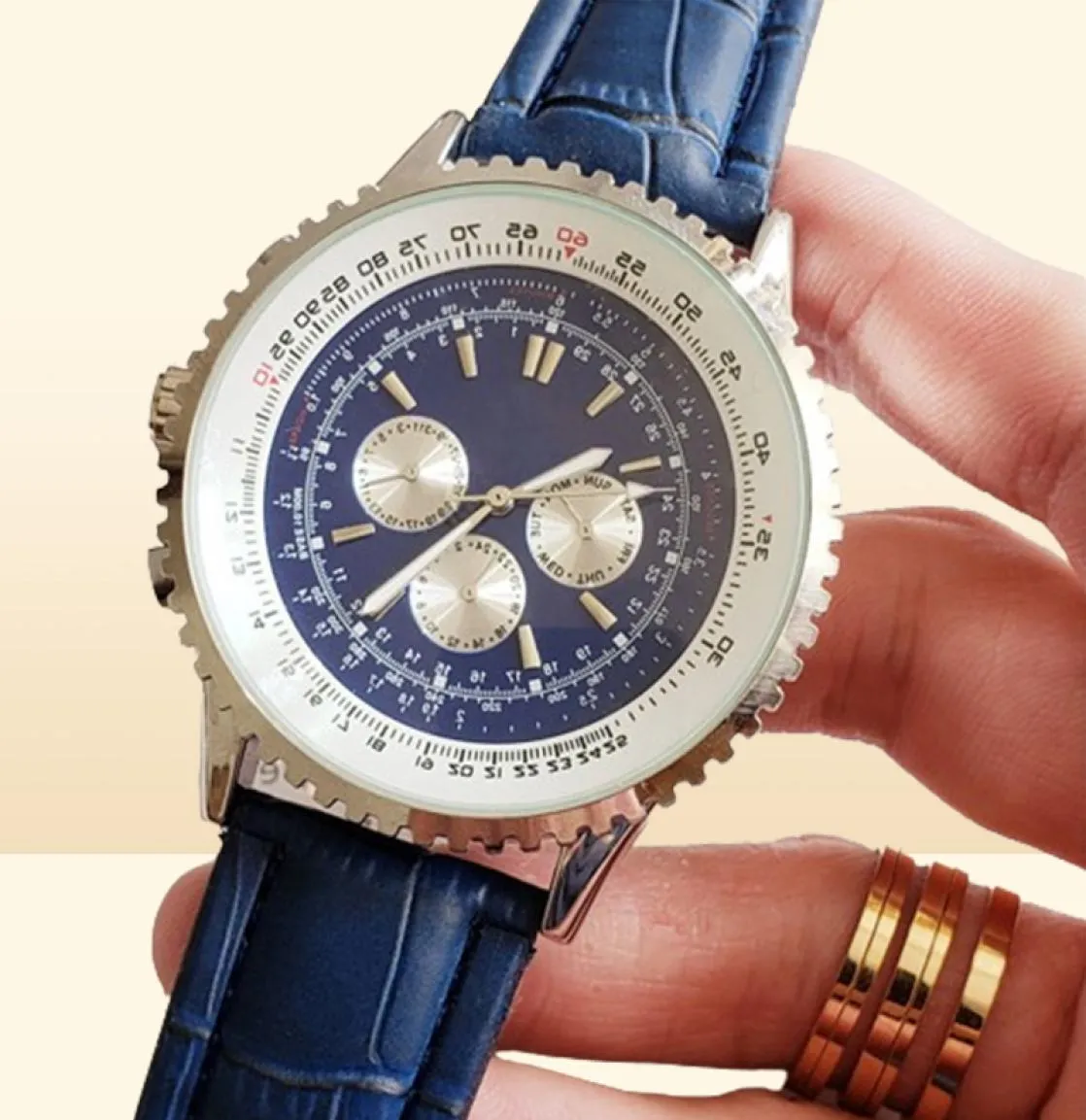 Top Swiss Brand Men Watches Lederarmband Automatische Bewegung kleines Zifferblatt großer Wählhülle hochwertige Designer Uhr Montre4570692