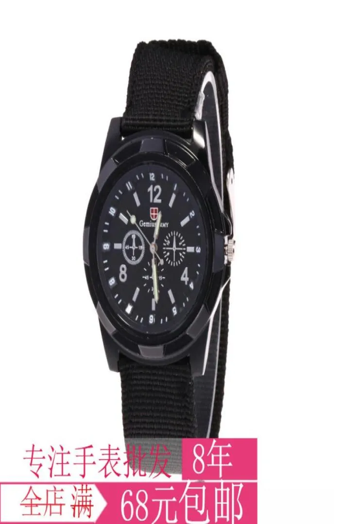 Neuankömmlinge zeitlimitierte Designer beliebte beliebte Nylon gewebte Stoffband Uhr Gemiusarmy Armee Style Watch Herren Outdoor Sportstudent W7563940