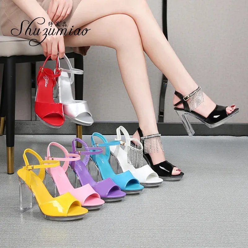 Shuzumiao Summer Women Schuhe Patent Ledersandalen Solid Color Square Heel High Heels 12 cm Transparent BOTOR PARTY 240424