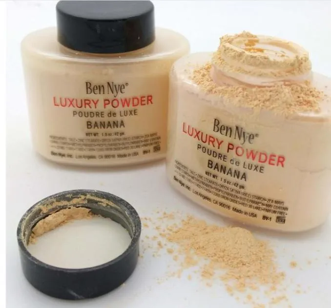 Nuovo Ben Nye Luxury Powder 42G 15 Oz Nuovo faccia naturale a sfioro Banana impermeabile Banana Brighten Longlasting 2PCSlot3876203