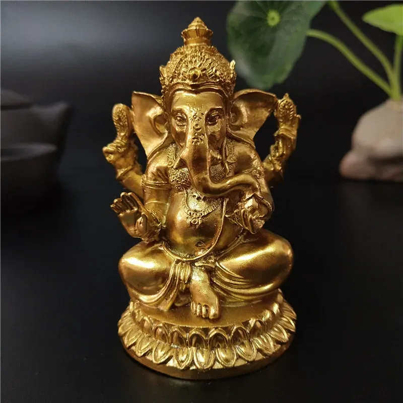 Décorations Gold Lord Ganesha Statue Bouddha Elephant Hindu God Sculpture Figurines Résine Home Garden Decoration Bouddha Statues For House