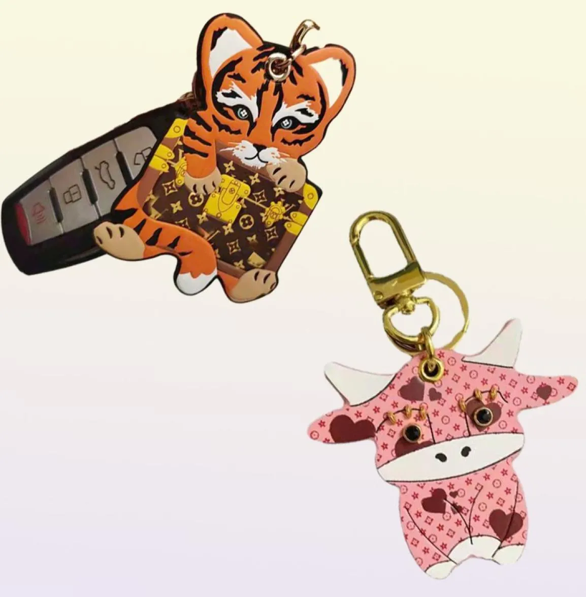 Key Ring Classic Pink Bull Bull Tiger Leder Keychain Fashion Netter Cartoon Handy Bag Auto Keychains Anhänger Accessoires9480788