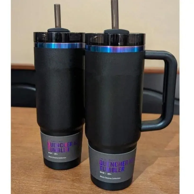 US Entrepôt Nouveau design Black Chrom Mug H2.0 40oz en acier inoxydable avec paille, manche en silicone Mug Car Tobusling Water Bottle