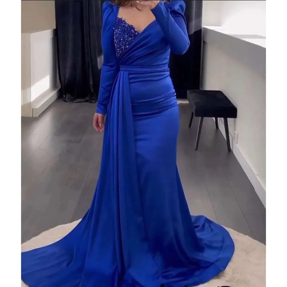 Aso Royal Arabic 2024 Ebi Blue Mermaid The Bride Dresses Satin In perline da sera in rilievo Formale Birthday Celebrity Celebrity Mother of Groom Gowns Dress ZJ044