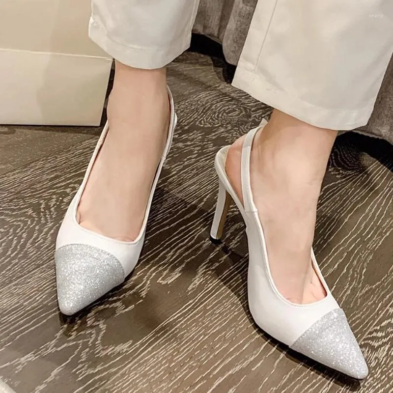 Chaussures habillées Couleur mixte européenne Bling Point Point Slingback Femmes Pumps Stiletto High Heels Fairy Buckle Band Mujer Bombas 2024