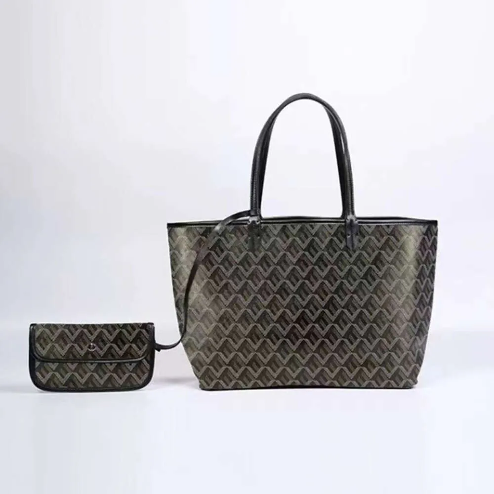 Designer Gyd ** Ultra A +++ Leder großer Schulter -Tasche mit Chevron -Muster.Ideal für stilvolle Frauen unterwegs und bietet eine große Kapazitäts- und Designer -Handles.